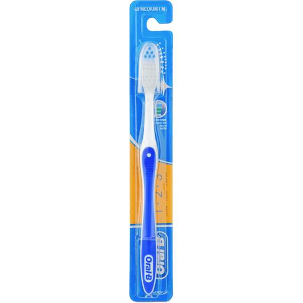 Oral-B Medium Toothbrush with Cap 1 Pack