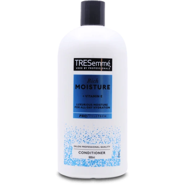 TRESemmé Moisture Rich Conditioner 900ml